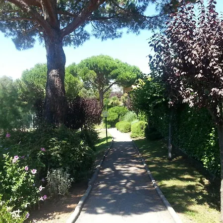 De Charme Wi-fi ,clim, Garage Jardin Prives, Piscine Environnement Arbore *